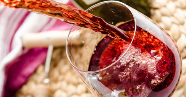 Leacul batranilor pentru bolile de inima – Vinul rosu este un elixir pentru sanatate!