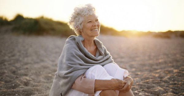45 de sfaturi de la o femeie de 90 de ani: citestele macar o data pe saptamana!