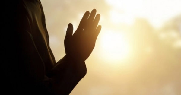 Rugăciunea de Joi – Spălarea de Păcate şi Curăţirea Vieţii