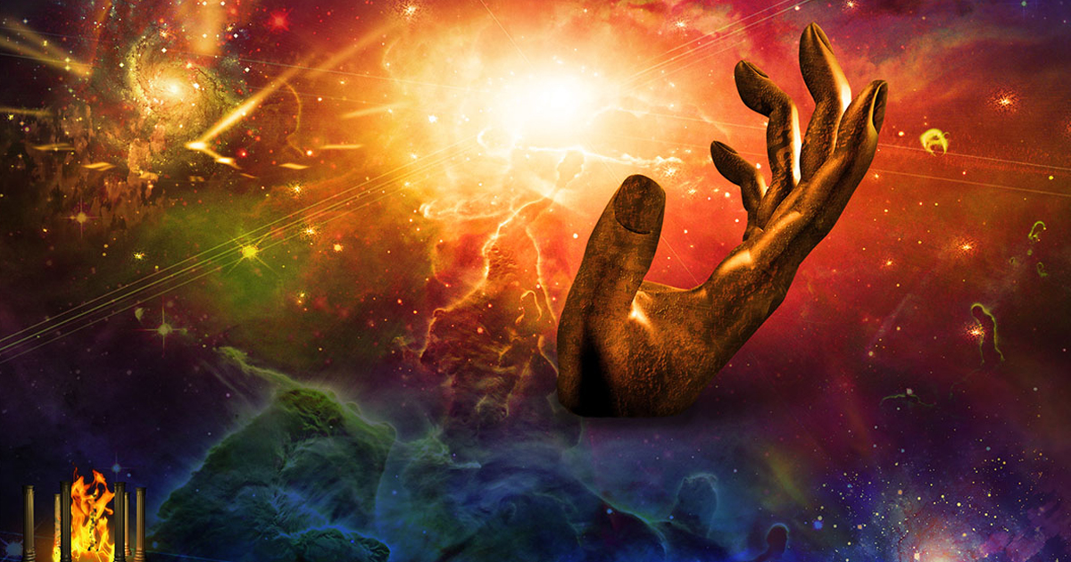 Dumnezeu este totul, sa stiti. Banii se pierd, oamenii te uita si pleaca, dar Dumnezeu ramane mereu langa tine…