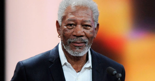 Morgan Freeman – “Pamantul nu este in pericol… nu inca! A supravietuit unor timpuri mult mai grele decat aceasta, dar se schimba… noi suntem in pericol.”