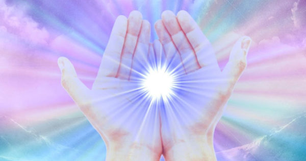 Reiki – energia care vindecă cu ajutorul mâinilor