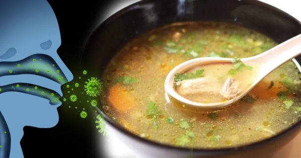 Supa de pui este considerată unul dintre cele mai bune ajutoare pentru ameliorarea simptomelor răcelii