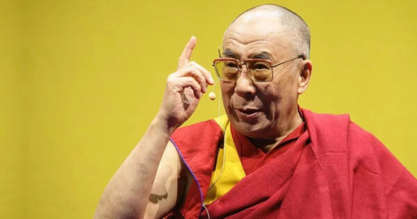 Sfaturi înțelepte de la Dalai Lama pentru femeile care nu sunt fericite în viața personală